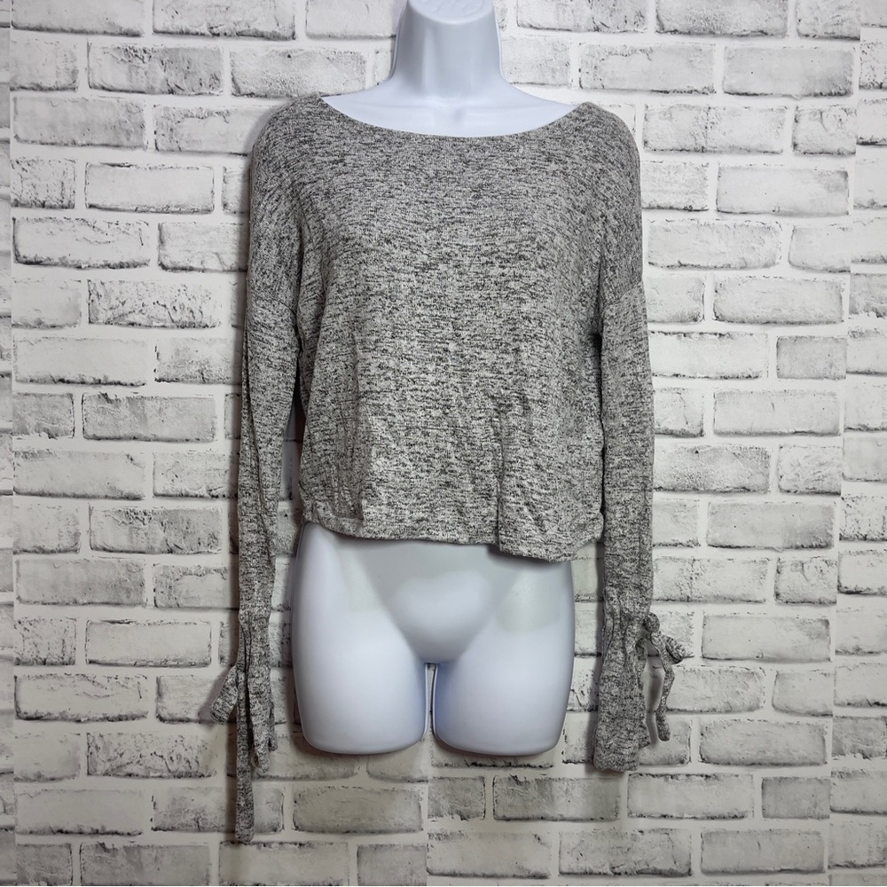 Garage Tied Bell Sleeve Crop Lightweight Sweater Small